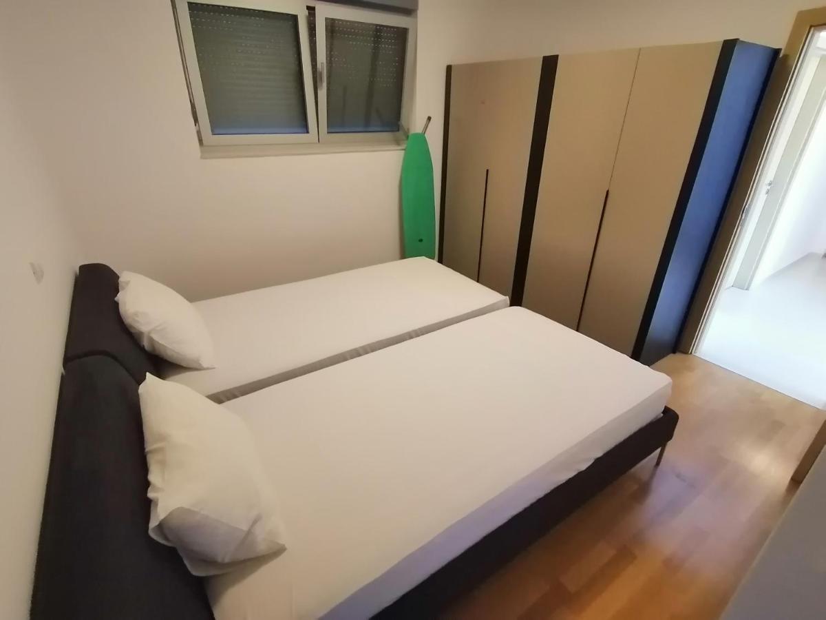 Apartman Sara Pržno Exteriér fotografie