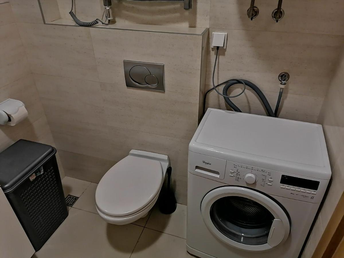 Apartman Sara Pržno Exteriér fotografie